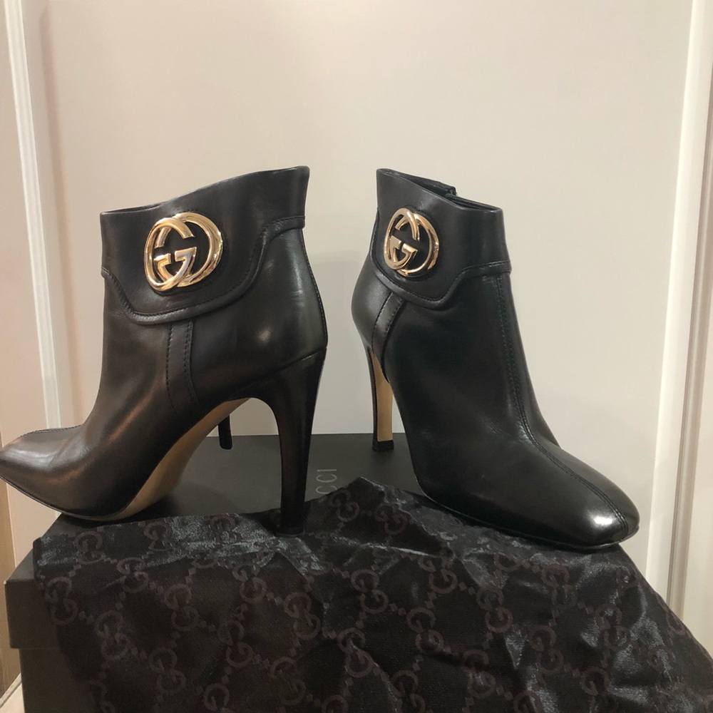 Gucci GG Black Leather & Gold Ankle Boots 38.5